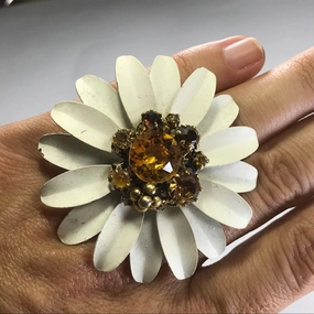 Upcycled Flower Statement Ring. Vintage Daisy Flower Ring. Recycled Ring. Holiday Style Sophisticated Shine Pieces