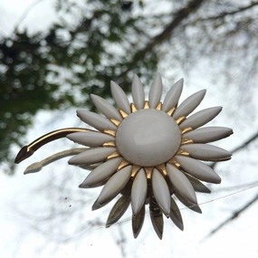 Vintage Gold Tone Flower Brooch by Trafari. Gold and Cream Flower Pin. Fashion Accessory Ornate Accent Graceful Fashion