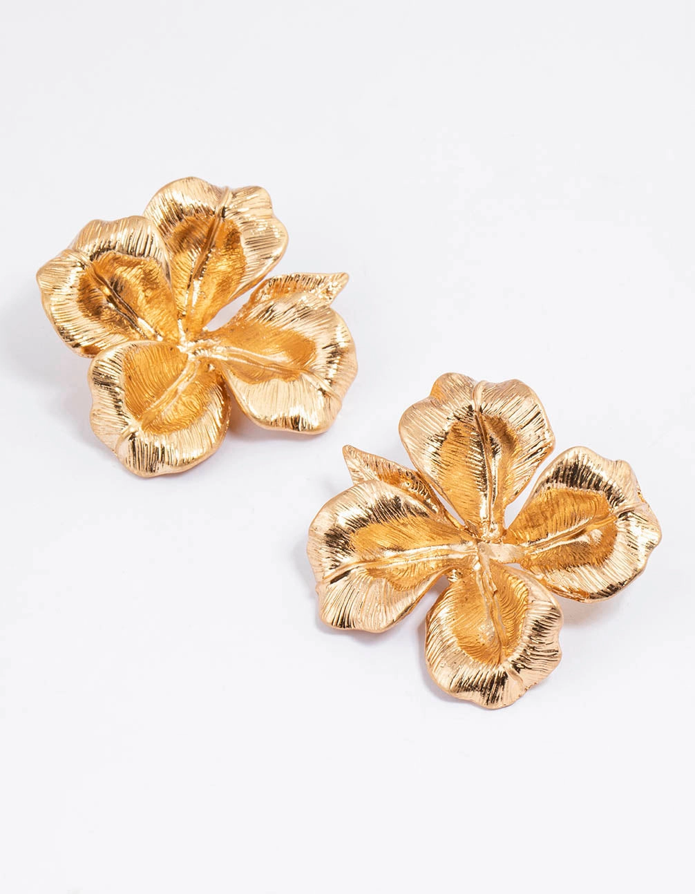 Exclusive Finish Charming Jewelry Design Worn Gold Statement Flower Stud Earrings